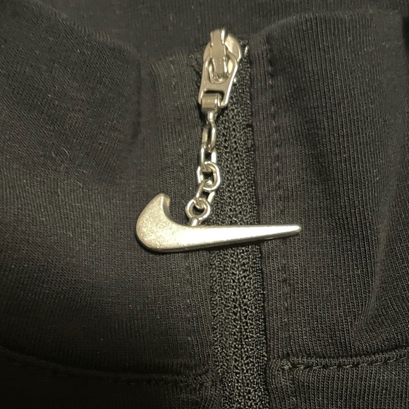 Nike Cropped 1/4 Zip Shirt - Picture 4 of 4